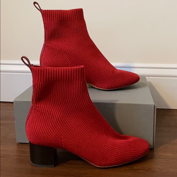 Everlane Shoes - EUC Everlane Glove Knot Bootie